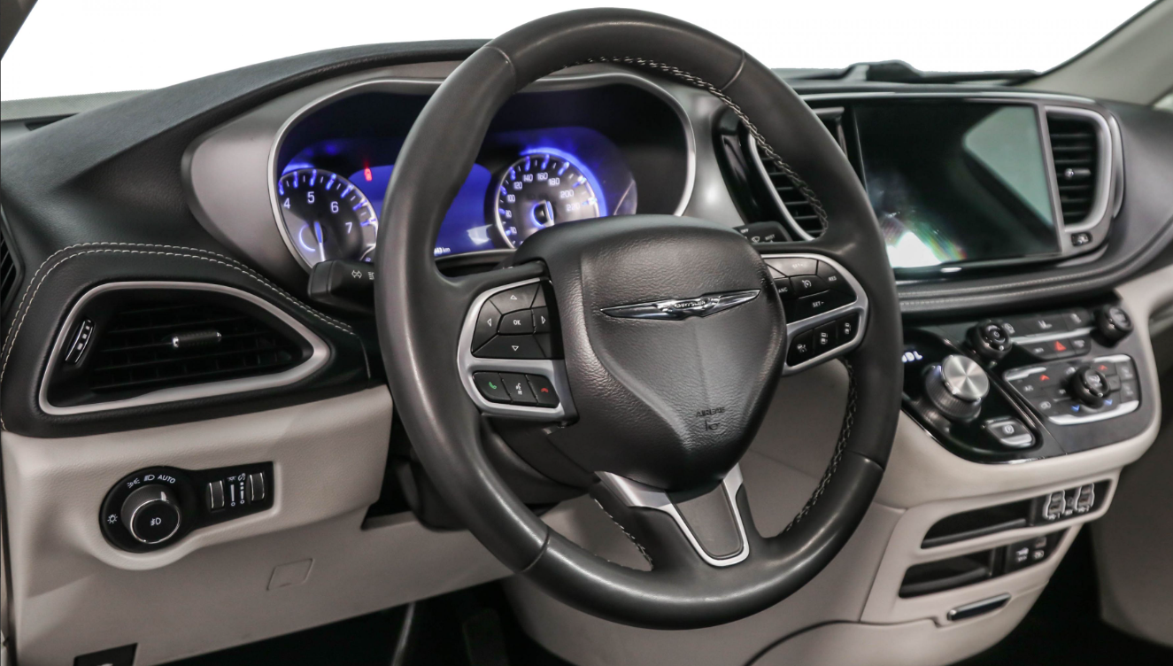 2022 Chrysler Pacifica Touring
